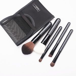 NEW In Box MeMe Mini Brush Set 5pc + Case